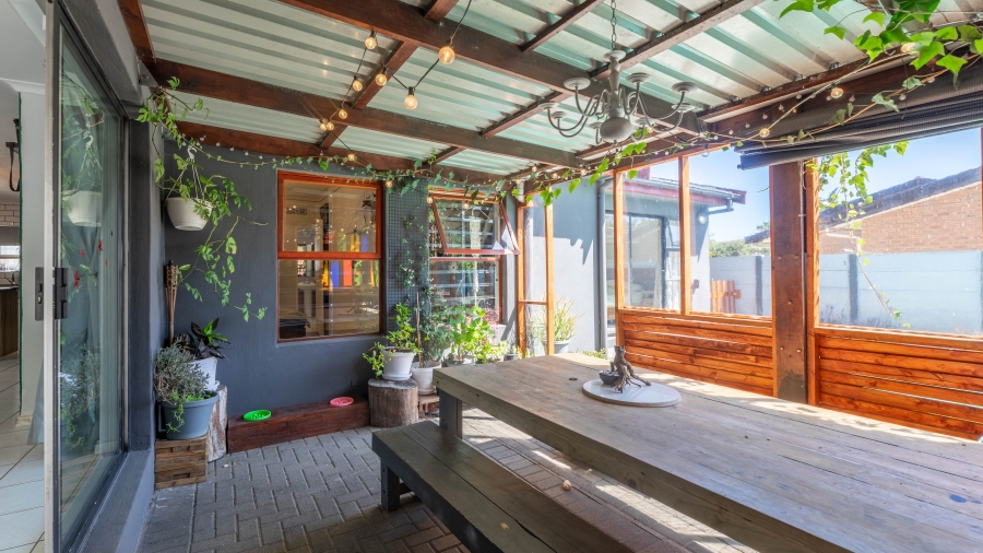 4 Bedroom Property for Sale in Parklands Western Cape